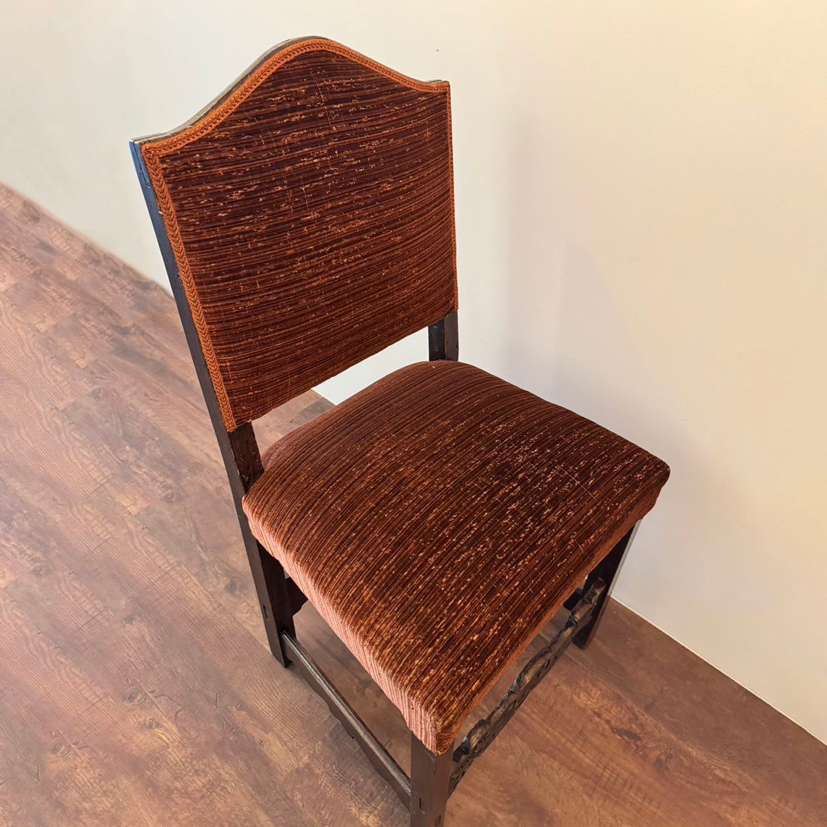 ドイツアンティークチェア / 17世紀頃